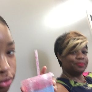 Meet your Posher, Aliya